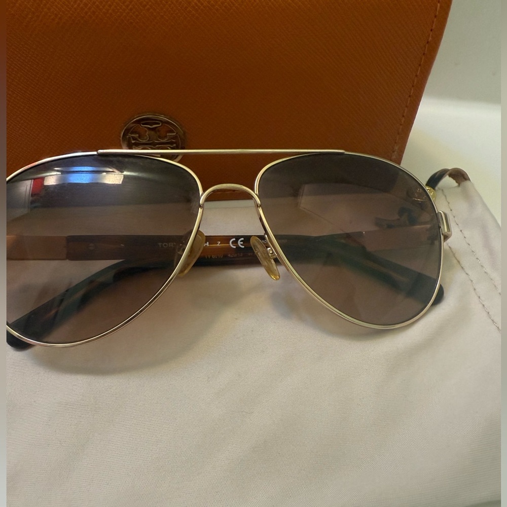Tory Burch Aviator Sunglasses